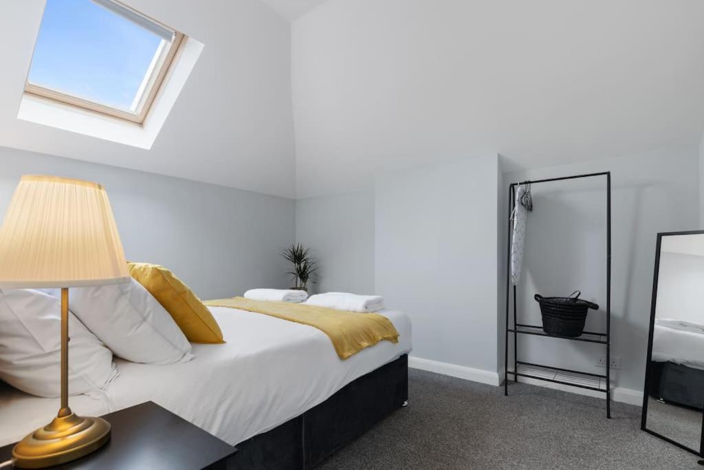 Modern Apartment Free Off Road Parking King Bed Suite 9 Nottingham Exterior foto
