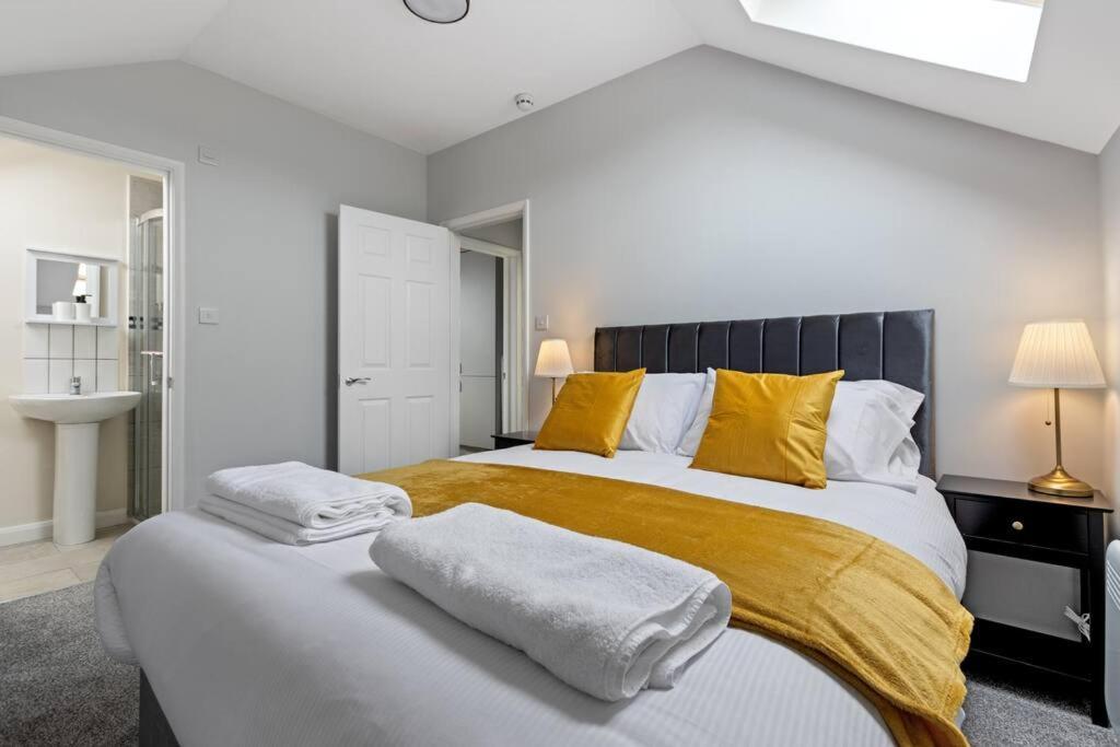 Modern Apartment Free Off Road Parking King Bed Suite 9 Nottingham Exterior foto